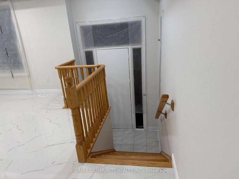 387 Tennant Circ, Vaughan, L4H 5L2 | Image 2