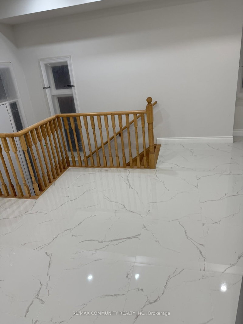 387 Tennant Circ, Vaughan, L4H 5L2 | Image 3