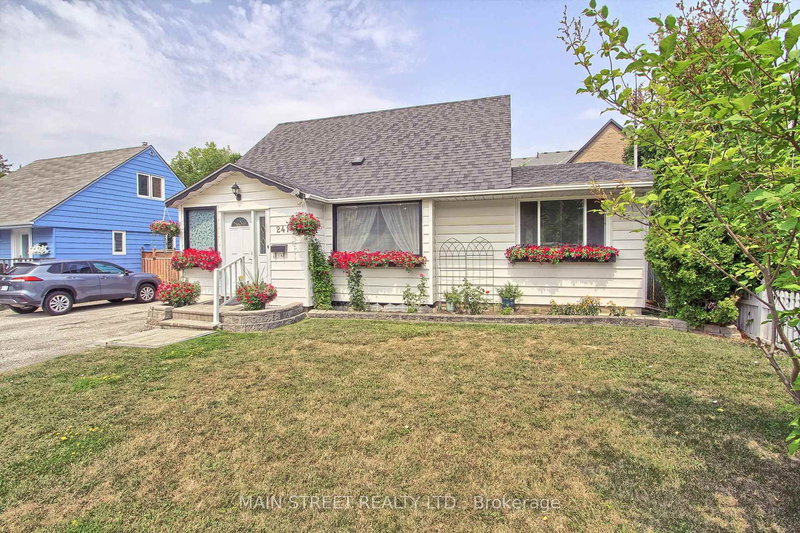 241 Andrew St, Newmarket, L3Y 1H1 | Image 2