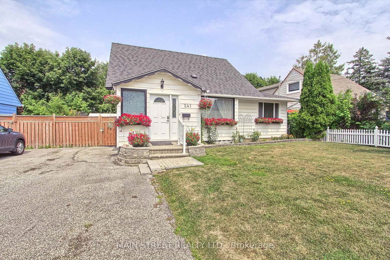 241 Andrew St, Newmarket, L3Y 1H1 | Image 3