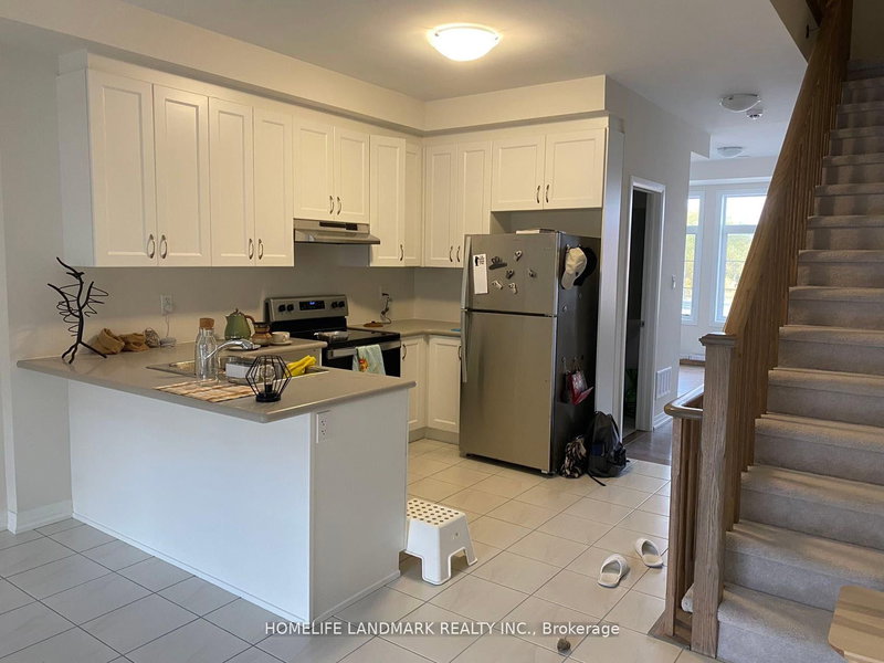 34 Stoeber Lane, Markham, L6B 1R2 | Image 2