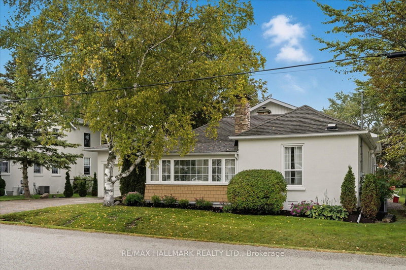 17 Mill St, East Gwillimbury, L0G 1M0 | Image 2