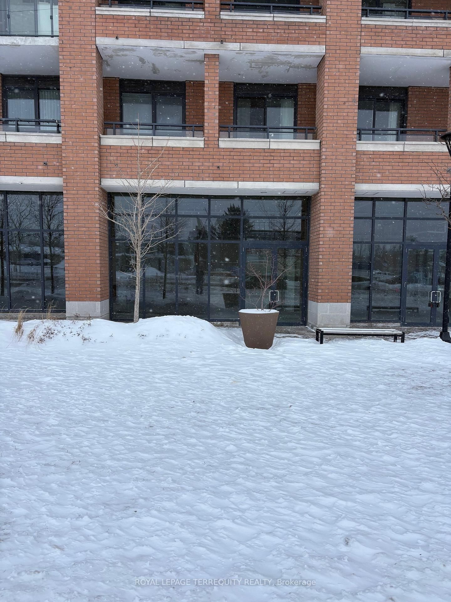 11611 Yonge Street, Unit 9 - Photo 3