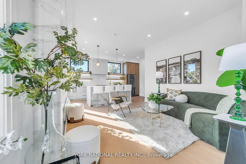 1 - 59 Charles St, Newmarket, L3Y 3V7 | Image 3