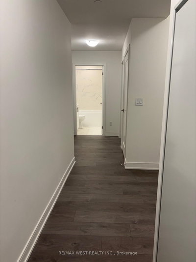 1204-705 Davis Drive, Newmarket, Ontario image-0-3