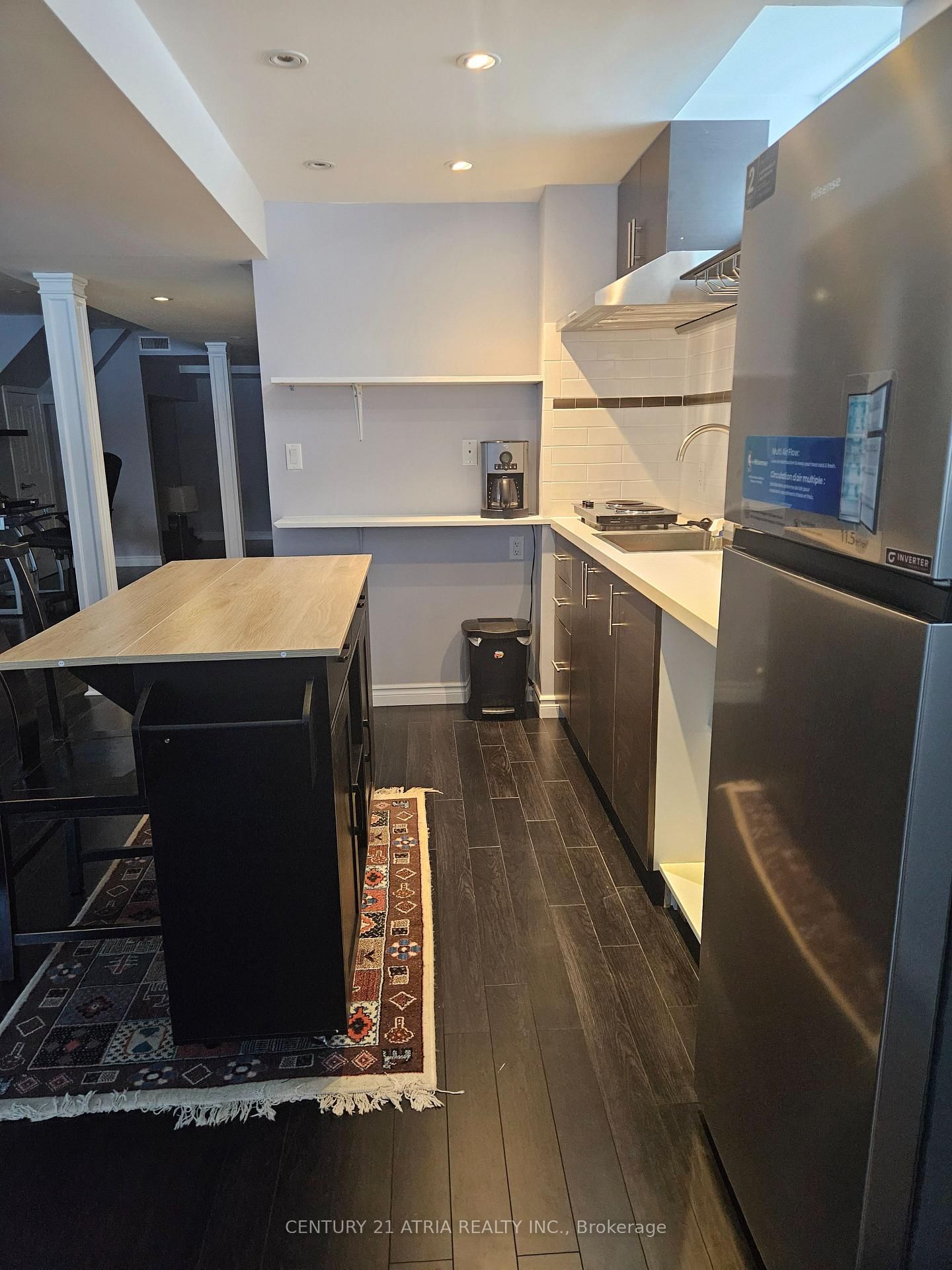 143 Maroon Drive, Unit Bsmt - Photo 12