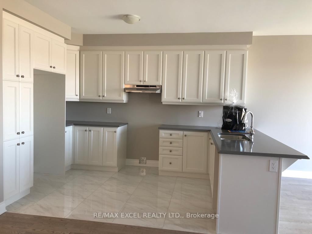 Detached House for sale at 94 Hartney Drive, Richmond Hill, Ontario, L4S 0K6 - Rural Richmond Hill - MLS: N12735394