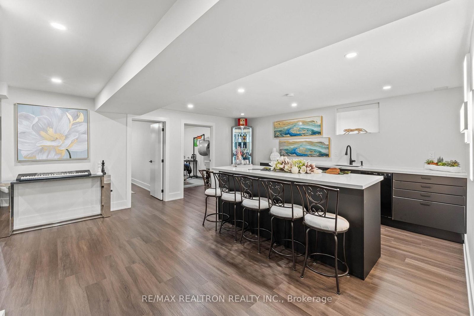 Detached House for sale at 63 Willett Crescent, Richmond Hill, Ontario, L4C 7W2 - Mill Pond - MLS: N12735754