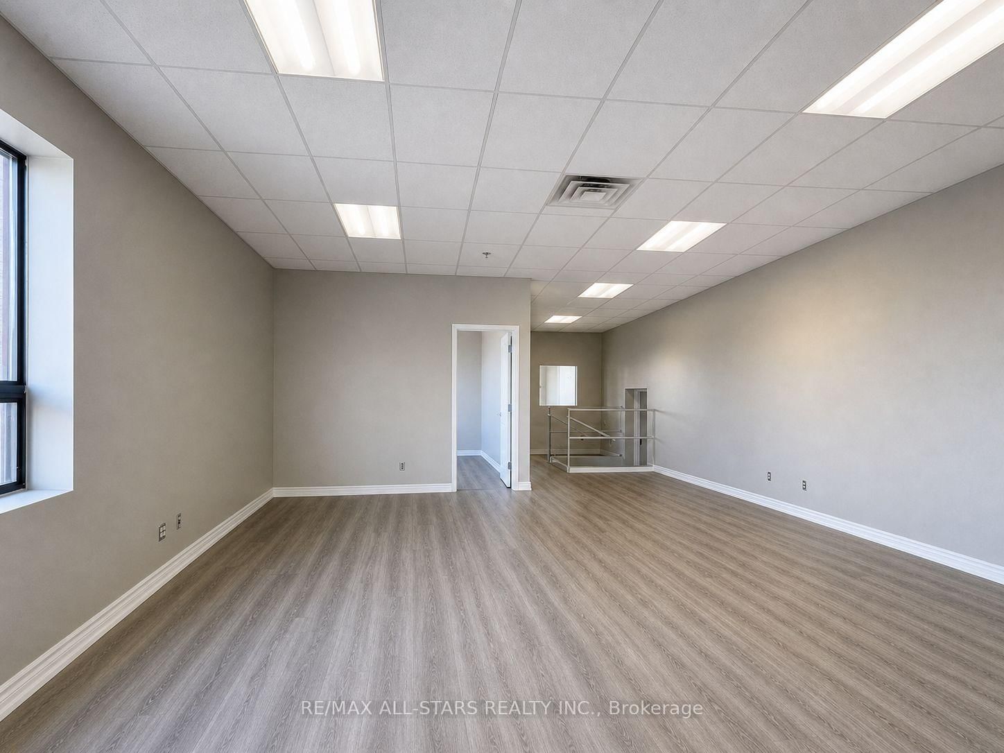 25 Heritage Road, Unit 11 - Photo 18