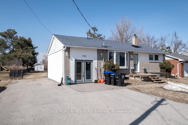 1990 Victoria St, Innisfil, L9S 1K2 | Image 2