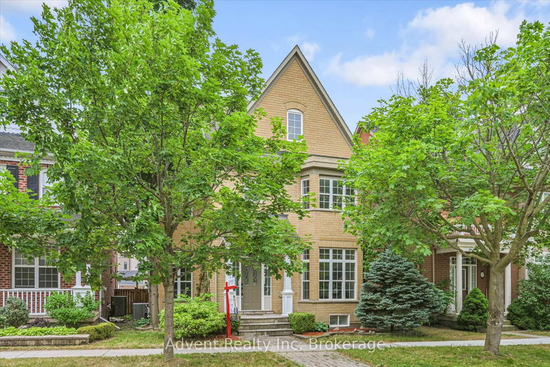 5 Angus Glen Blvd, Markham, L6C 1Z1 | Image 2
