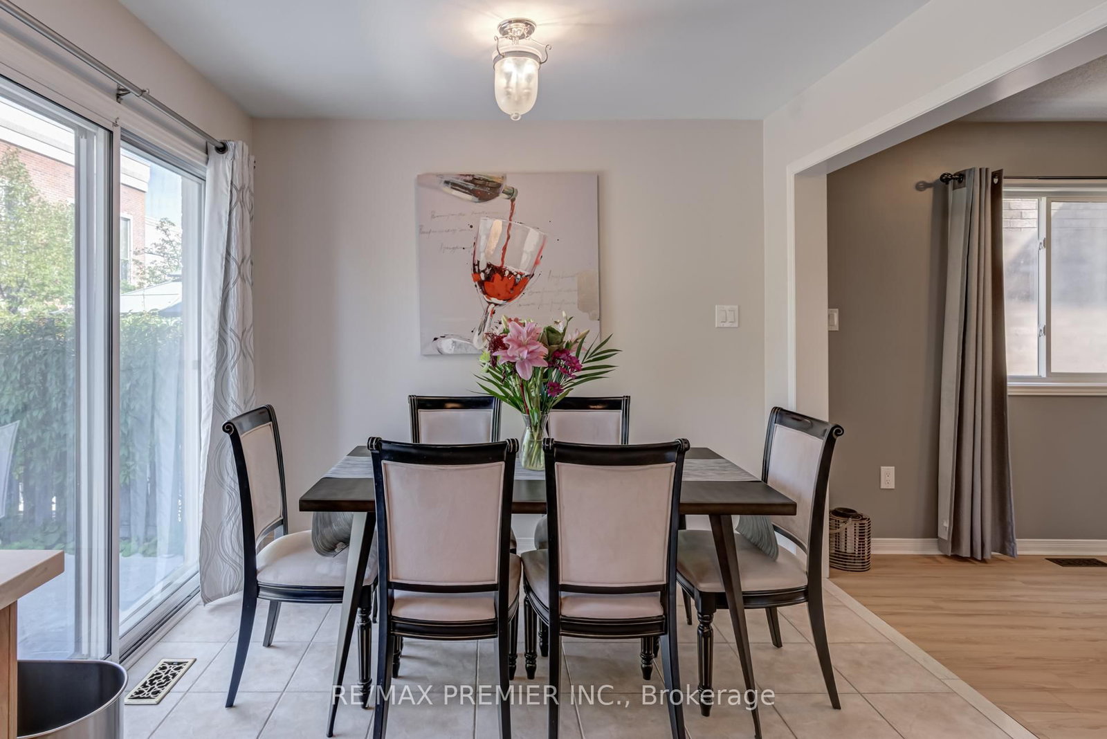 Townhouse sold at 89 Ronan Crescent, Vaughan, Ontario, L4H 2J6 - Sonoma Heights - MLS: N12736712