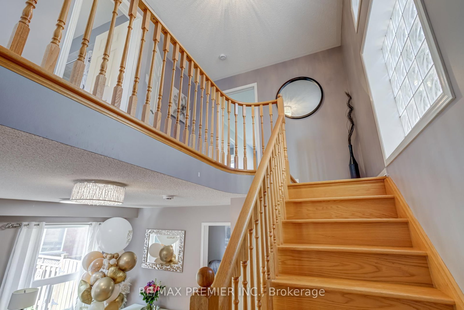 Townhouse sold at 89 Ronan Crescent, Vaughan, Ontario, L4H 2J6 - Sonoma Heights - MLS: N12736712