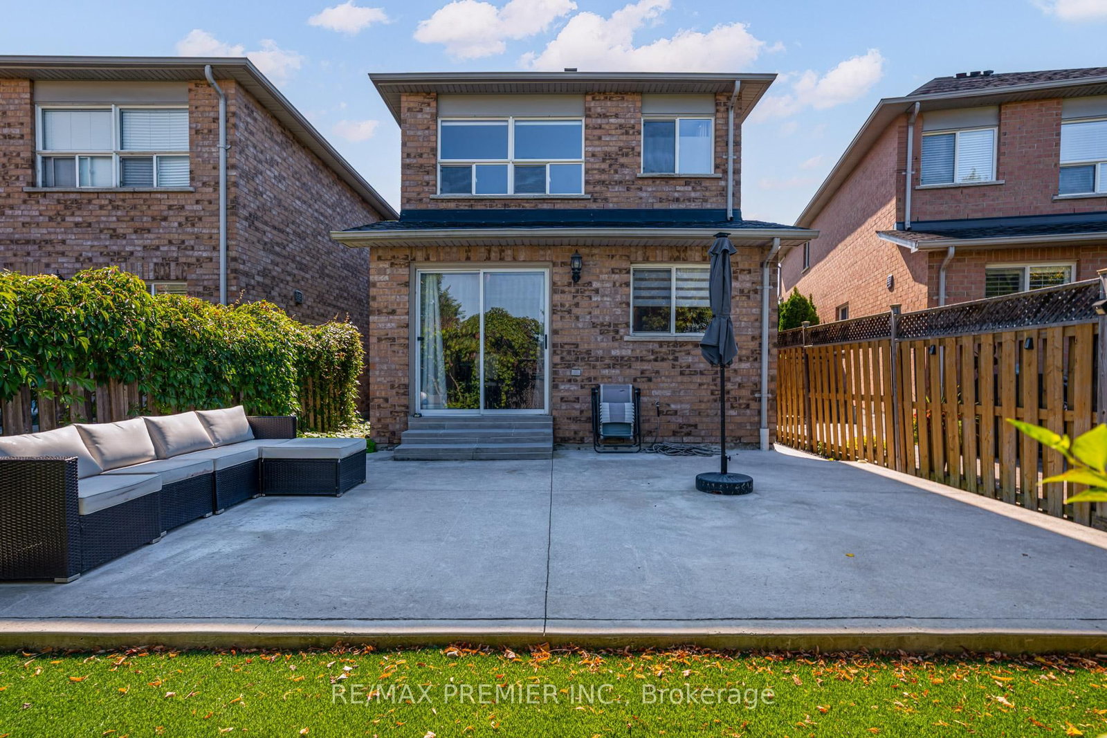 Townhouse sold at 89 Ronan Crescent, Vaughan, Ontario, L4H 2J6 - Sonoma Heights - MLS: N12736712