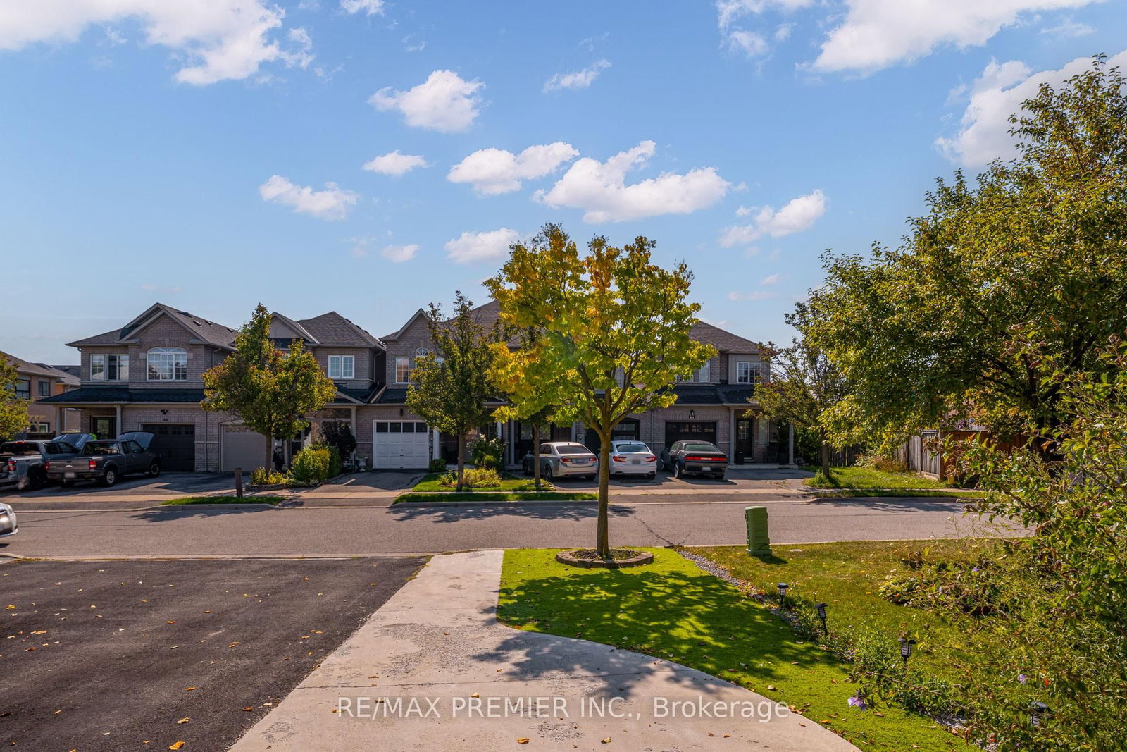 Townhouse sold at 89 Ronan Crescent, Vaughan, Ontario, L4H 2J6 - Sonoma Heights - MLS: N12736712