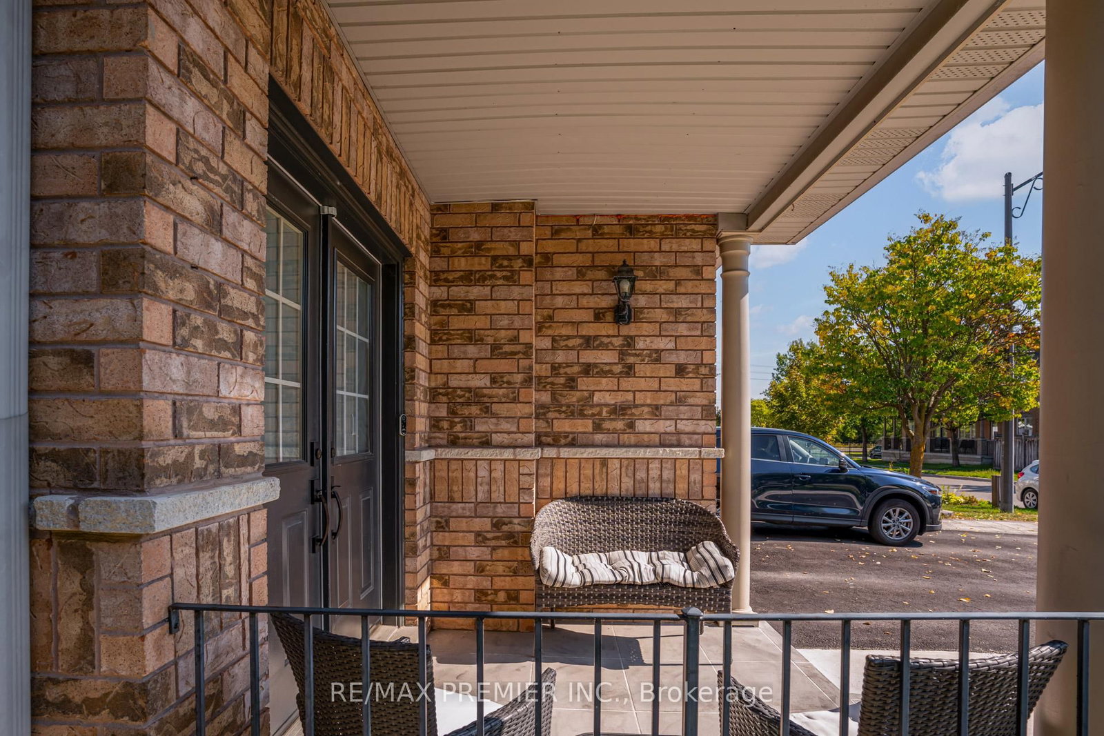 Townhouse sold at 89 Ronan Crescent, Vaughan, Ontario, L4H 2J6 - Sonoma Heights - MLS: N12736712