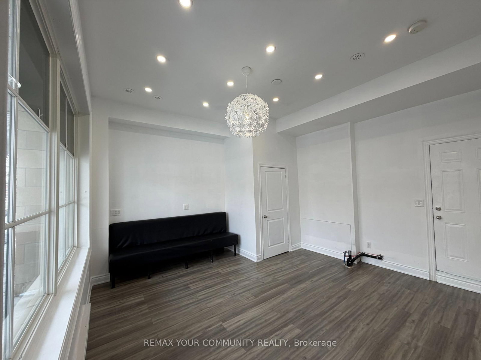 10060 Keele Street, Unit 4