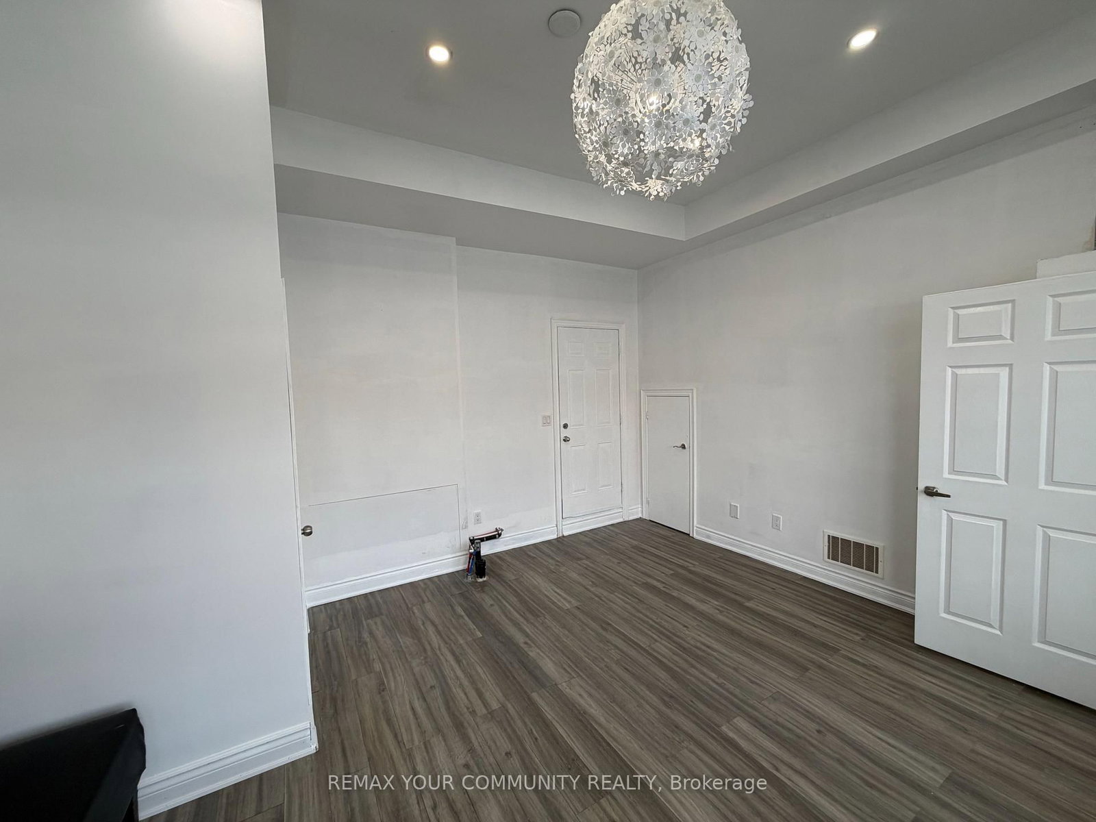 10060 Keele Street, Unit 4 - Photo 4