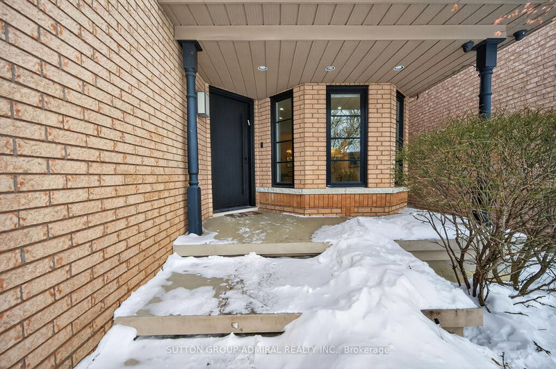 11 Malka Gate, Vaughan, L4J 8H4 | Image 2