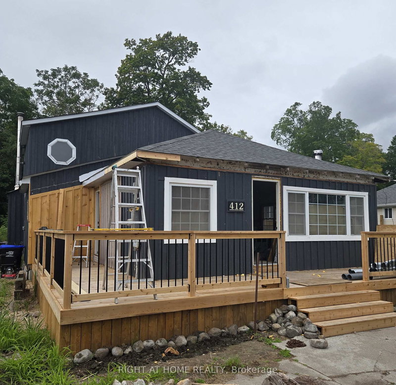 412 Limerick Cres, Innisfil, L0L 1K0 | Image 2