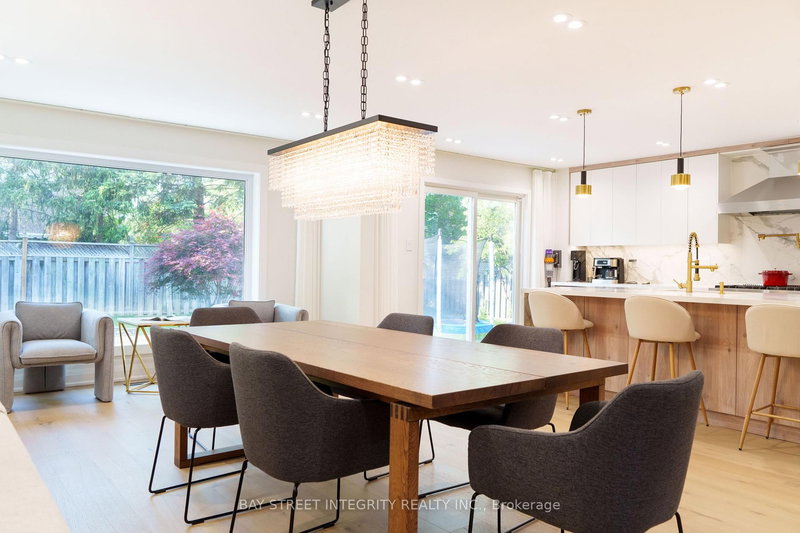 2247 Rodick Rd, Markham, L6C 1R1 | Image 3