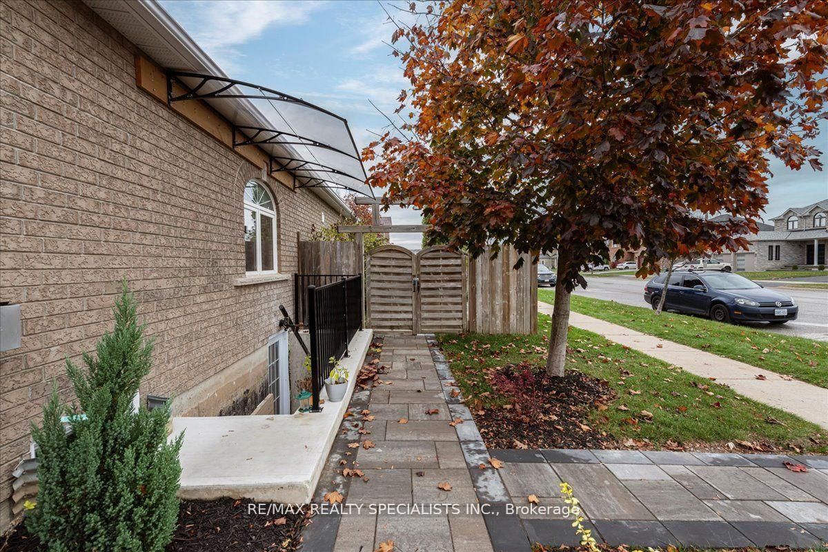 Detached House for sale at 1165 Mitchell Court, Innisfil, Ontario, L9S 5A5 - Alcona - MLS: N12739190