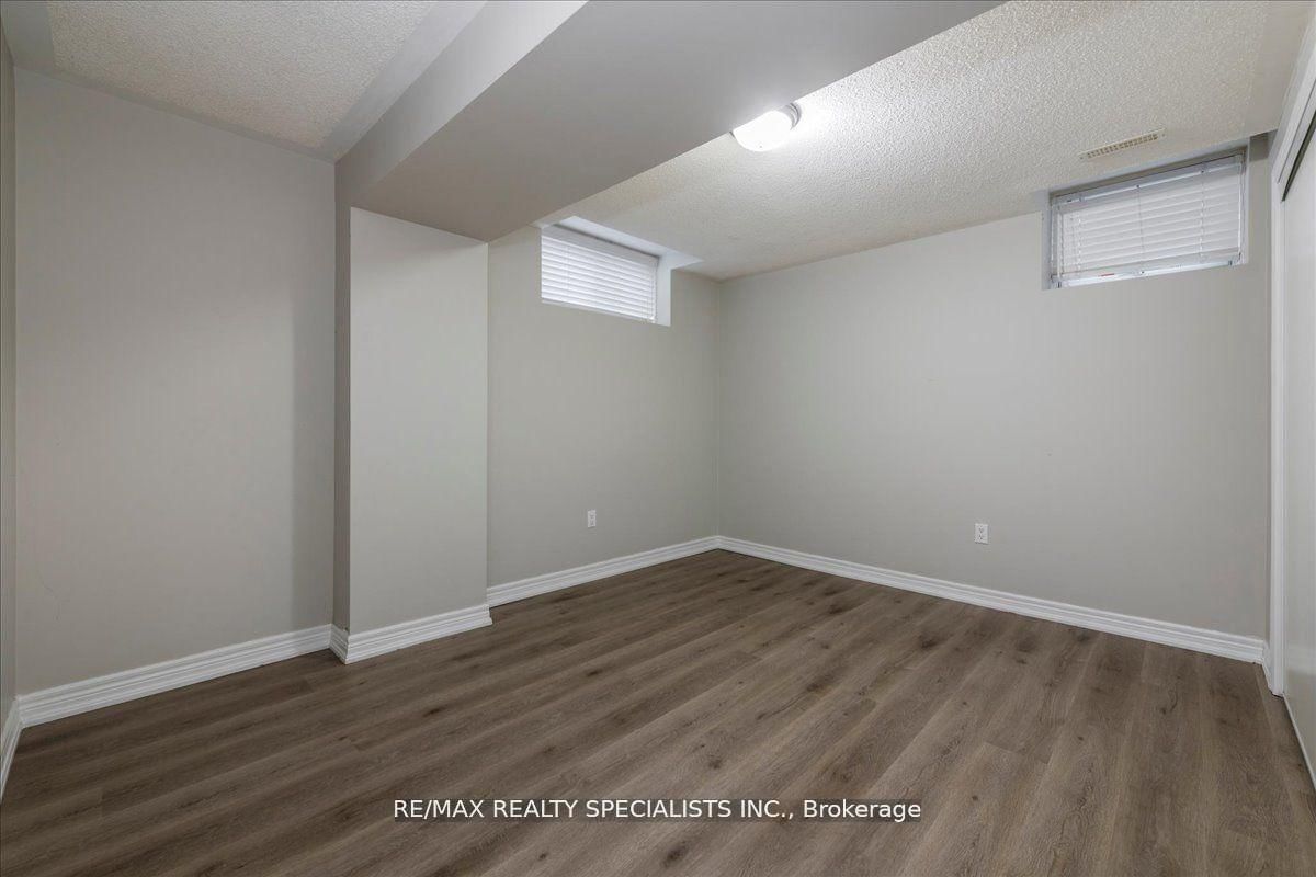 Detached House for sale at 1165 Mitchell Court, Innisfil, Ontario, L9S 5A5 - Alcona - MLS: N12739190