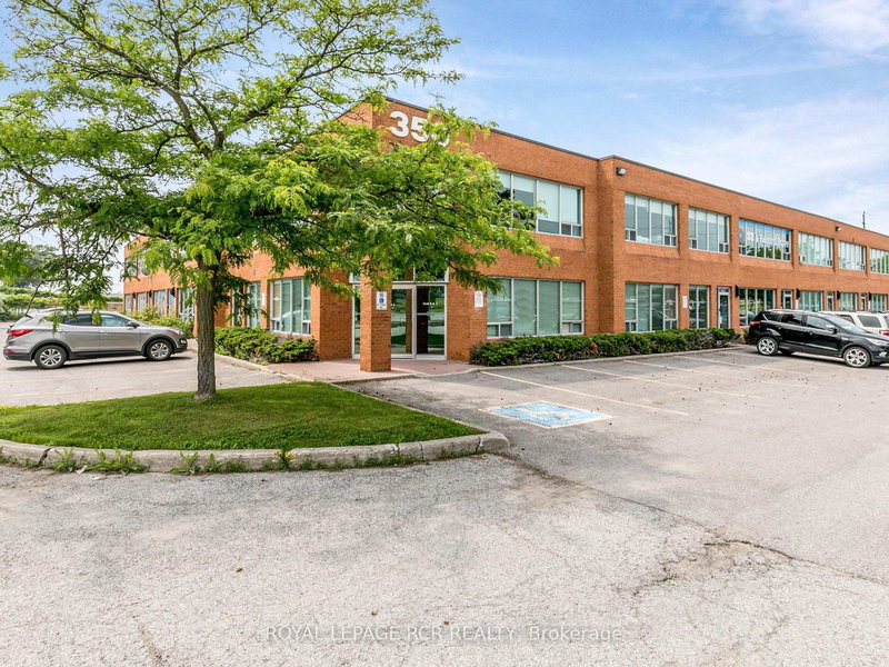 6 & 7 - 350 Harry Walker Pkwy N, Newmarket, L3Y 8L3 | Image 2