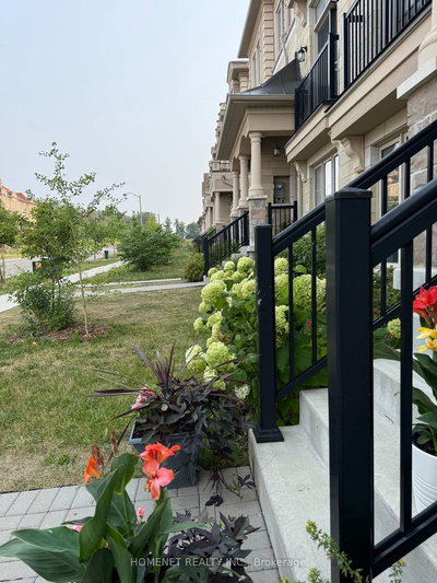 87 Grand Trunk Avenue, Vaughan, Ontario image-0-2