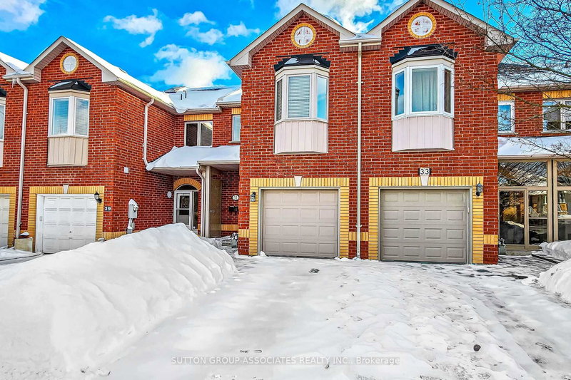 31 Pairash Ave, Richmond Hill, L4C 0N1 | Image 3