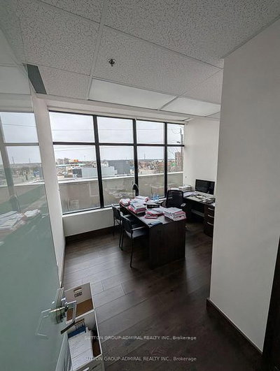 Unit 301 — 10376 Yonge Street — photo 4