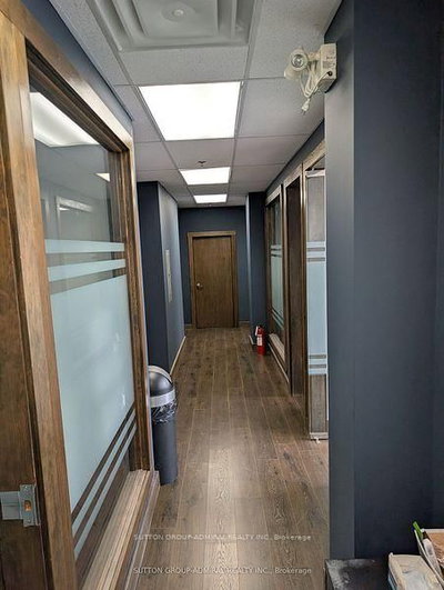 Unit 301 — 10376 Yonge Street — photo 6