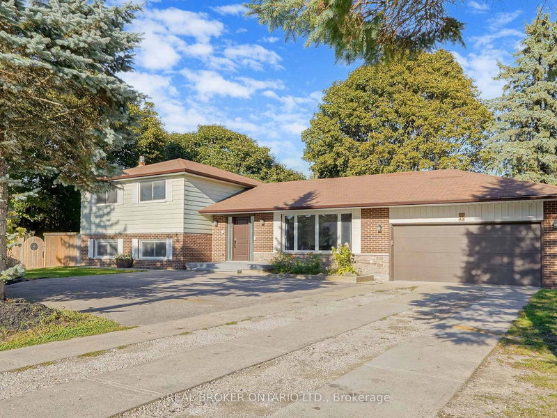 15 Jasmine Cres, Whitchurch-Stouffville, L4A 7X4 | Image 2