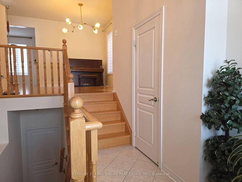 183 Winlane Dr, Whitchurch-Stouffville, L4A 0C2 | Image 3