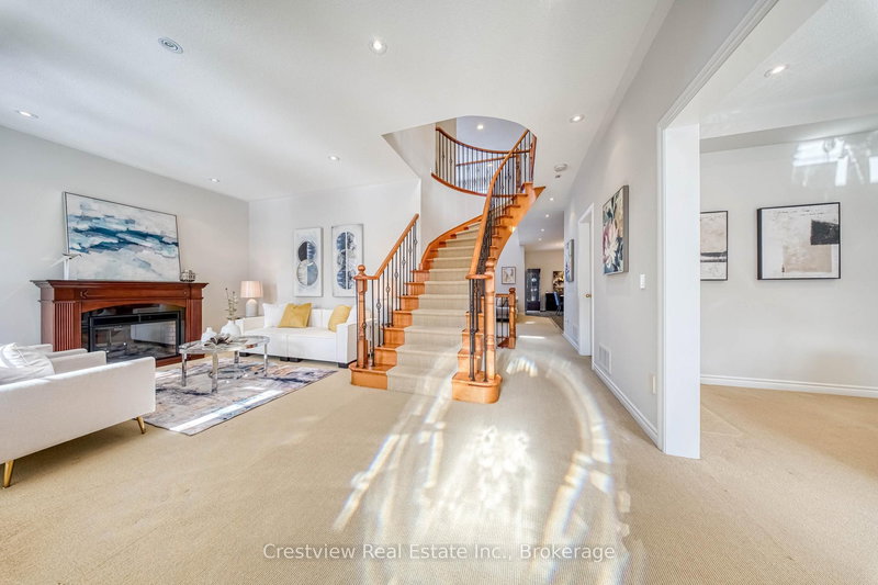 24 Port Rush Tr, Markham, L6C 2A1 | Image 2