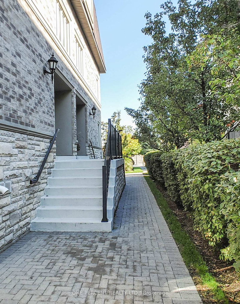 201 - 320 John St, Markham, L3T 0B1 | Image 3