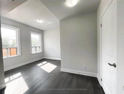 Unit 2 — 15229 Yonge Street — photo 2