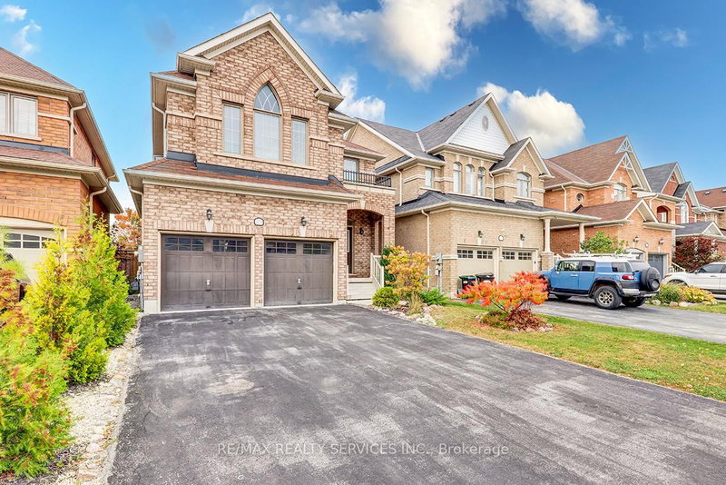2179 Dawson Cres, Innisfil, L9B 0H1 | Image 2