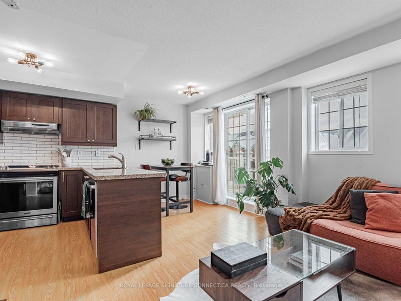 C208 - 110 Cornell Park Ave, Markham, L6B 1B6 | Image 2