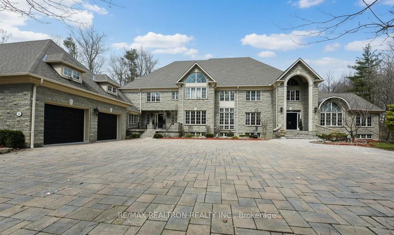 65 Offord Cres, Aurora, L4G 3G8 | Image 2