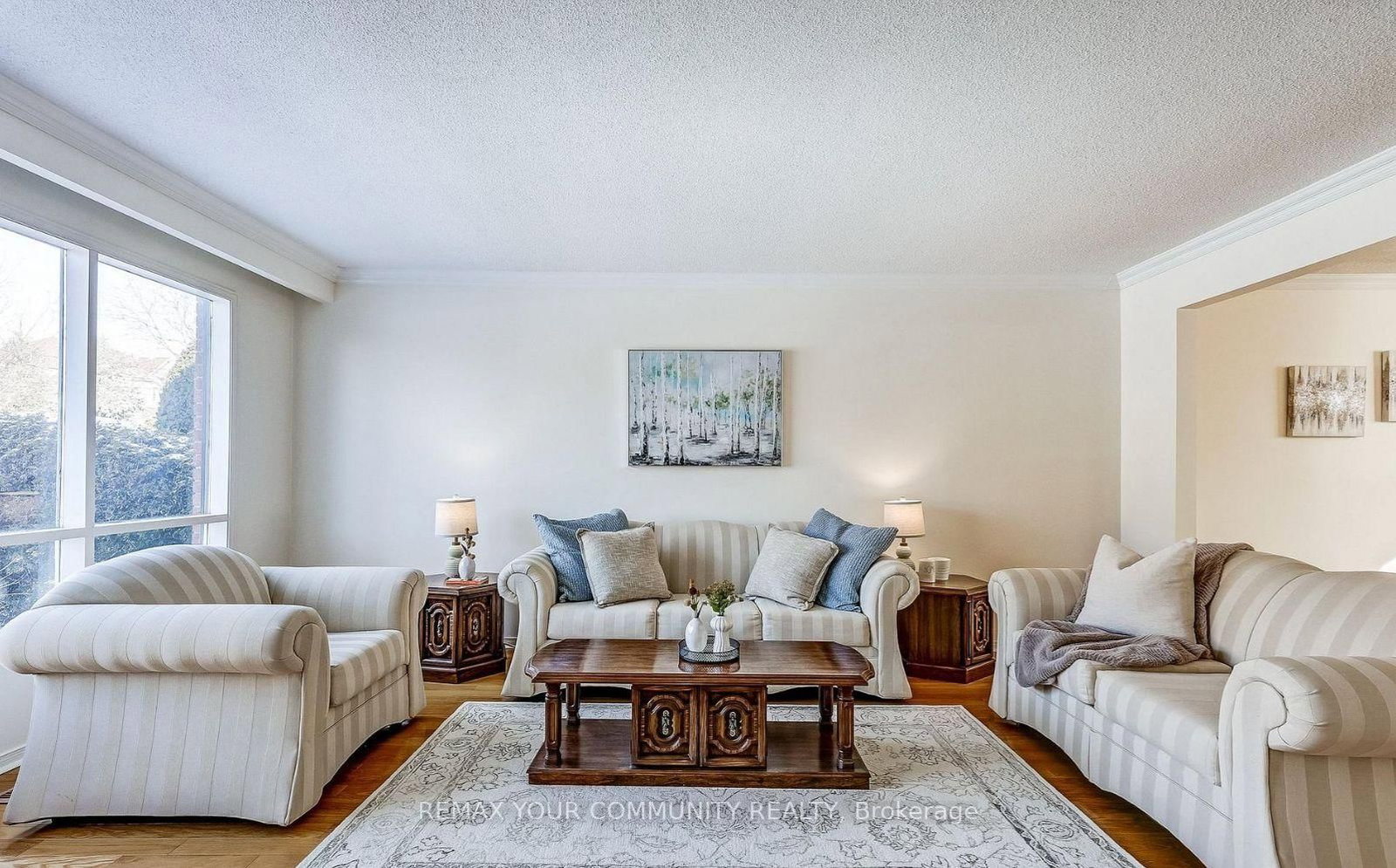 Detached House for sale at 37 Mackay Drive, Richmond Hill, Ontario, L4C 6N9 - South Richvale - MLS: N12750320