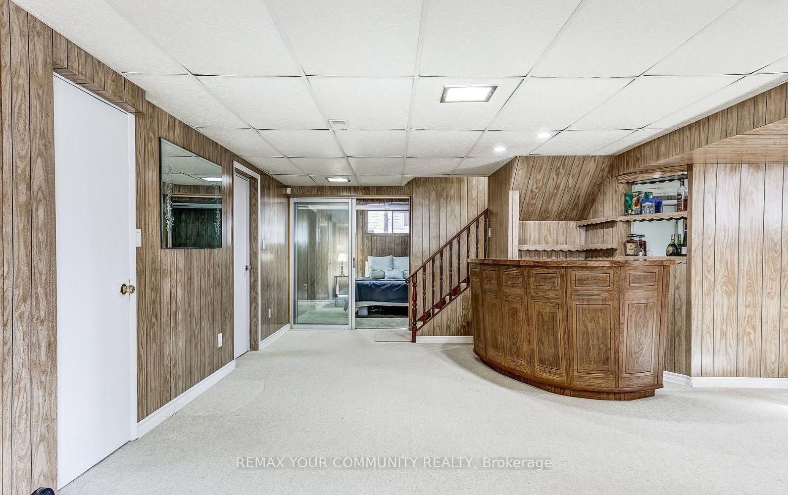 Detached House for sale at 37 Mackay Drive, Richmond Hill, Ontario, L4C 6N9 - South Richvale - MLS: N12750320