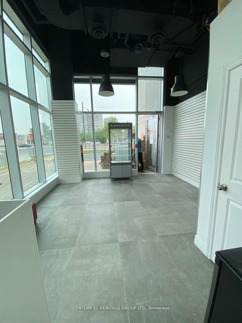 A4 - 9610 Yonge St, Richmond Hill, L4C 1V6 | Image 3