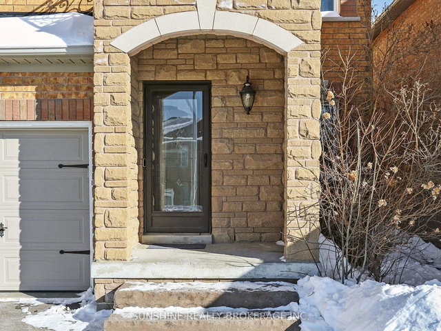 138 Beaverbrook Crescent