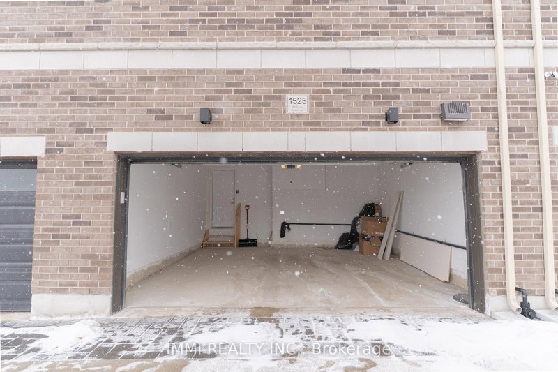 1525 19th Ave, Richmond Hill, L4S 0N9 | Image 3