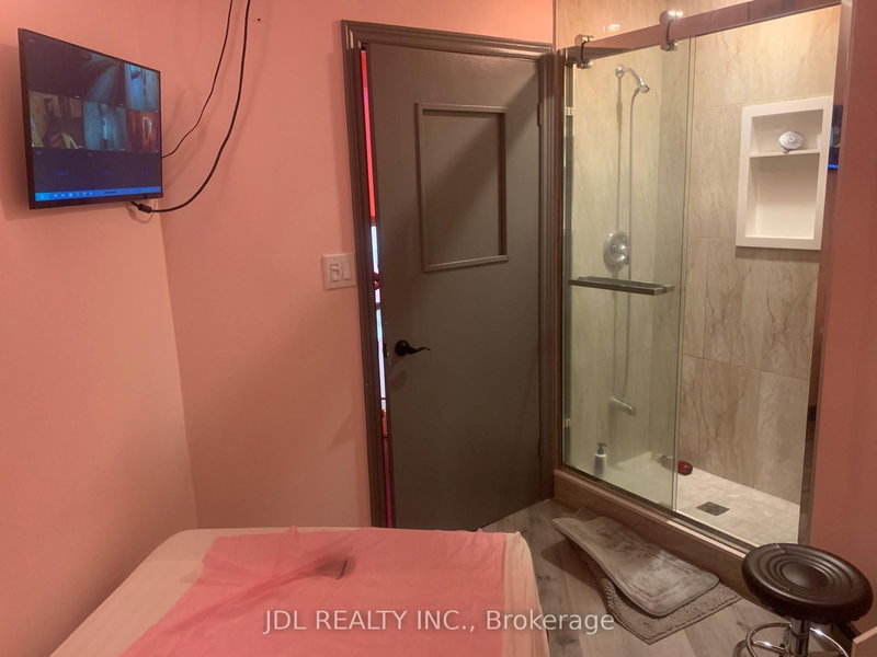 21 - Unit66 - 160 East Beaver Creek Rd W, Richmond Hill, L4B 3L4 | Image 2