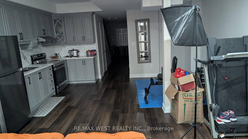 Lower - 65 Port Royal Ave, Vaughan, L4H 4K6 | Image 3