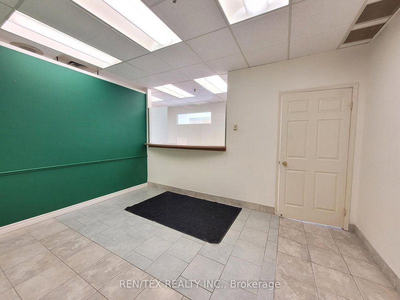 105 - 4600 Highway 7, Vaughan, L4L 4Y7 | Image 3