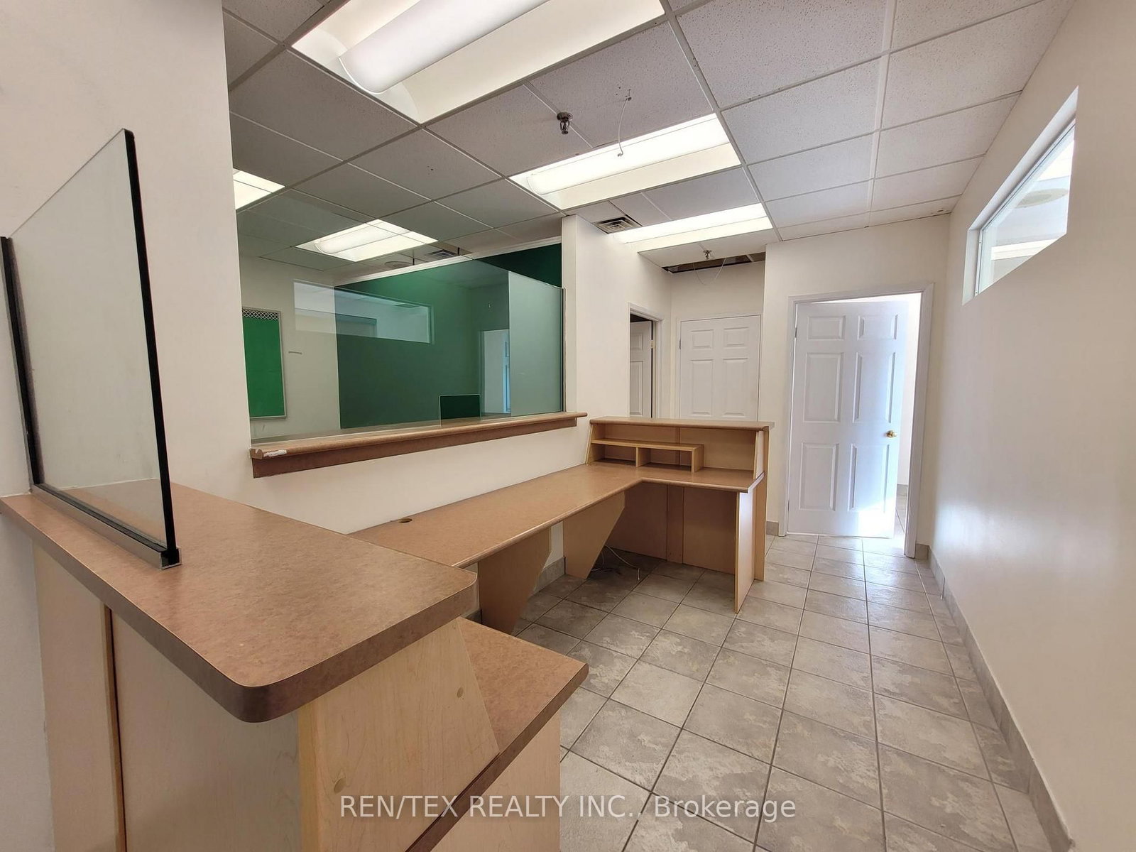 4600 Highway 7, Unit 105 - Photo 4