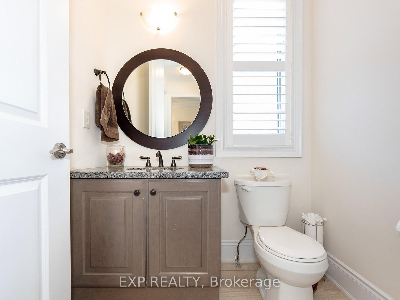 Detached House for sale at 44 Philson Court, Innisfil, Ontario, L0L 1L0 - Cookstown - MLS: N12753388